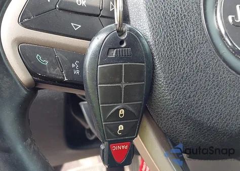 2016 Jeep Cherokee Latitude из США, поврежденный, VIN 1C4PJLCB2GW376510